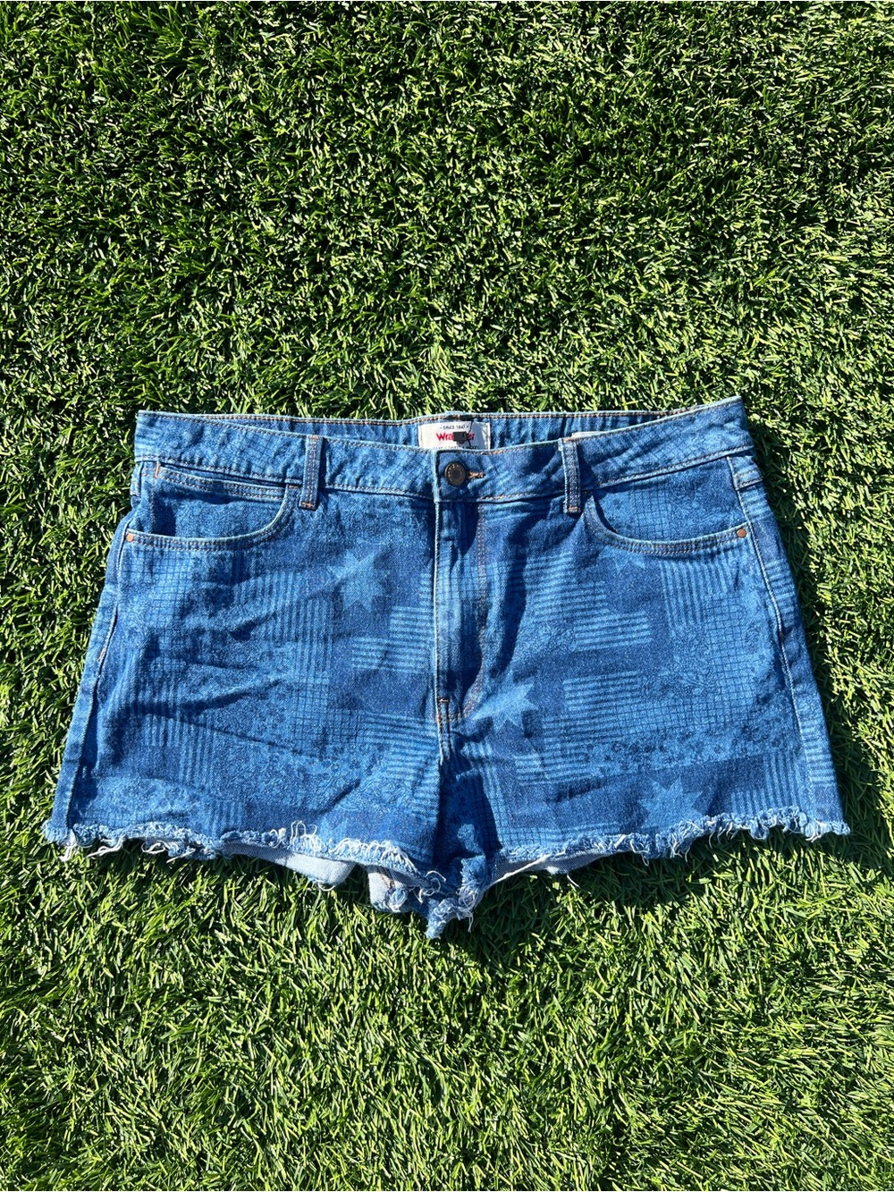 Wrangler Blue Star-Pattern Denim Cutoff Shorts